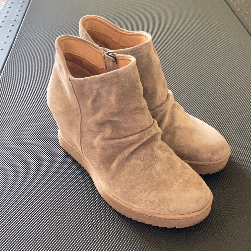 Sofft brand Siri booties